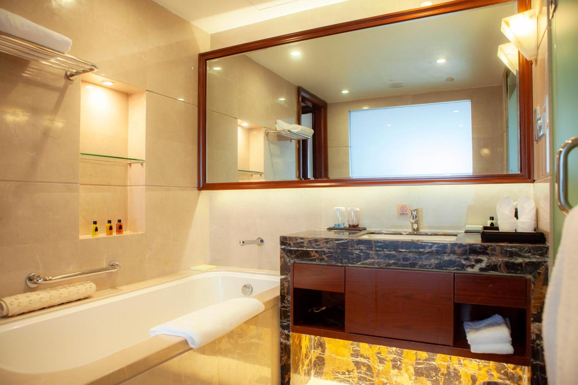 Glory Charm Hotel Fangcheng Exterior photo