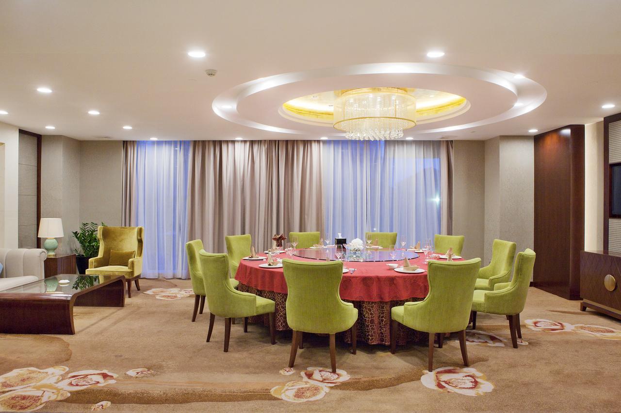 Glory Charm Hotel Fangcheng Exterior photo